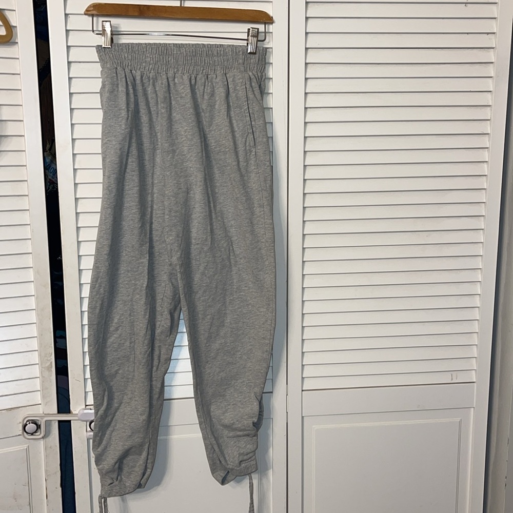 Kittenish Gray Joggers Ruched Legs Womens Size Medium
